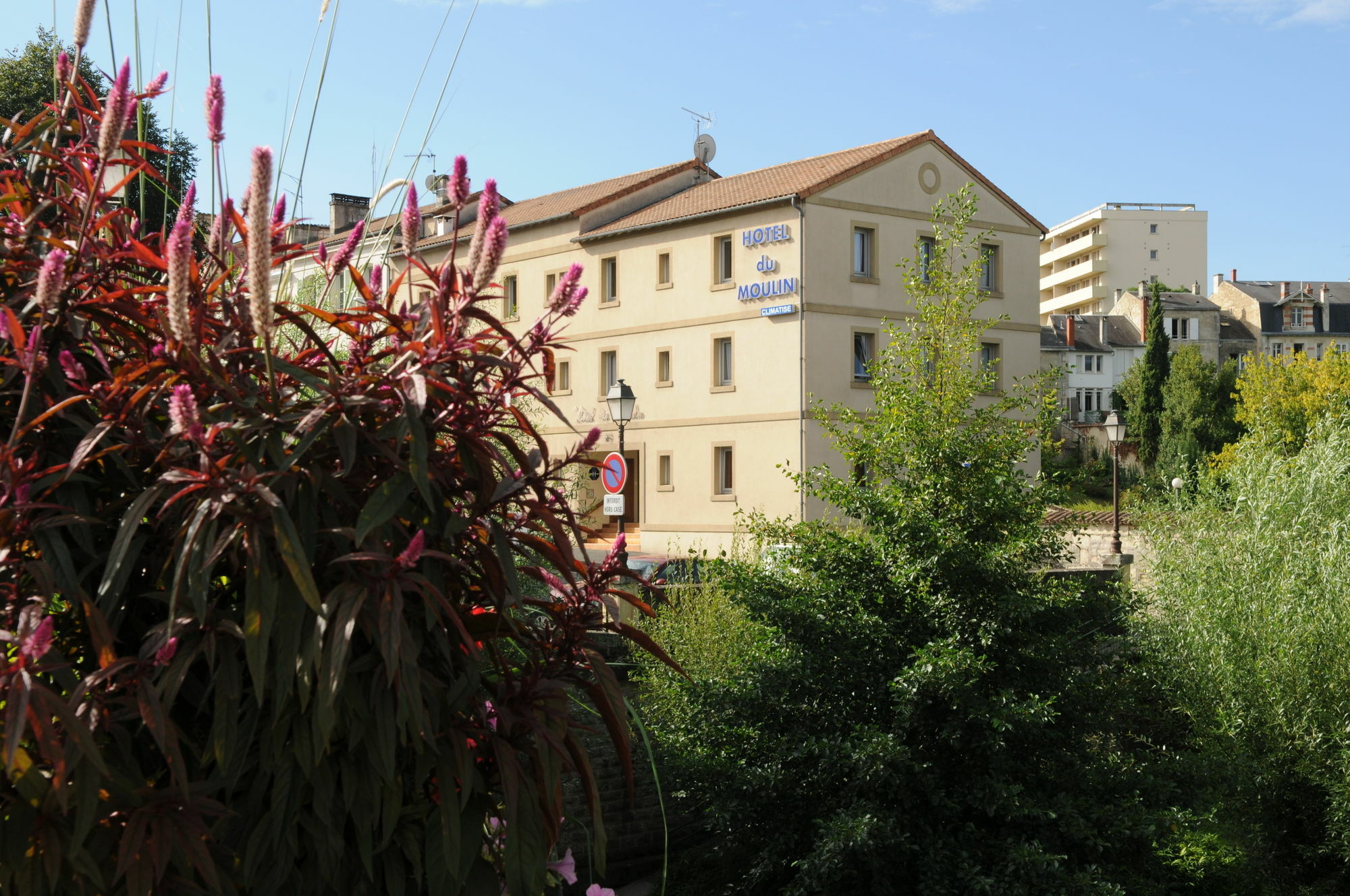 Hotel Du Moulin Niort Bagian luar foto